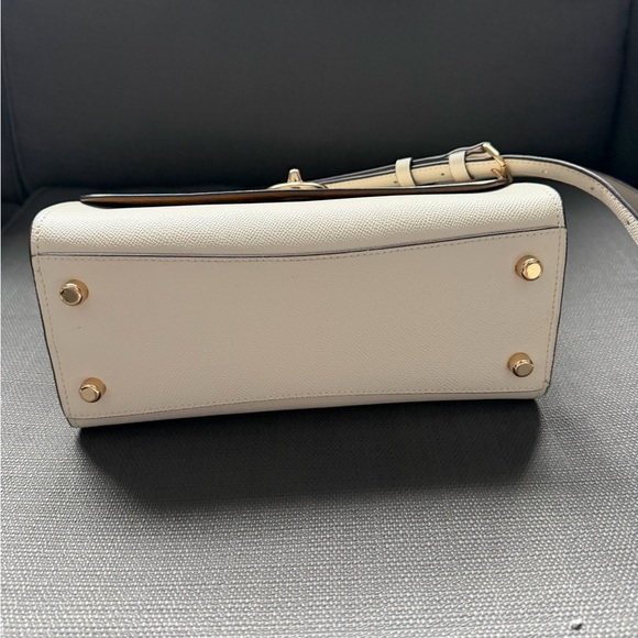 Coach White top handle/ Crossbody Bag with Gold hard wear - Picture 3 of 6